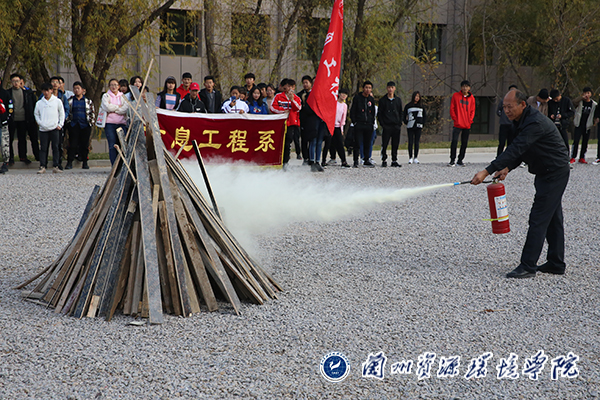 http://www.lzre.edu.cn/__local/B/D7/3F/B79A6CB801F26F025DA2EECCB65_70CD893F_55BF3.jpg